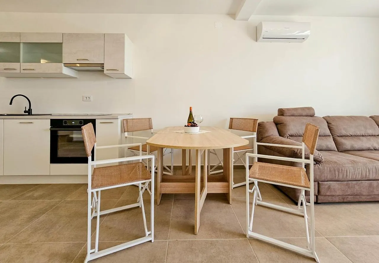 Casa Vanda Apartment Novigrad